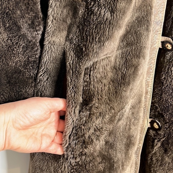 Vintage Sz 10-12 Sheared Fur Button Front Coat w/detachable hood w leather trim - Picture 11 of 13